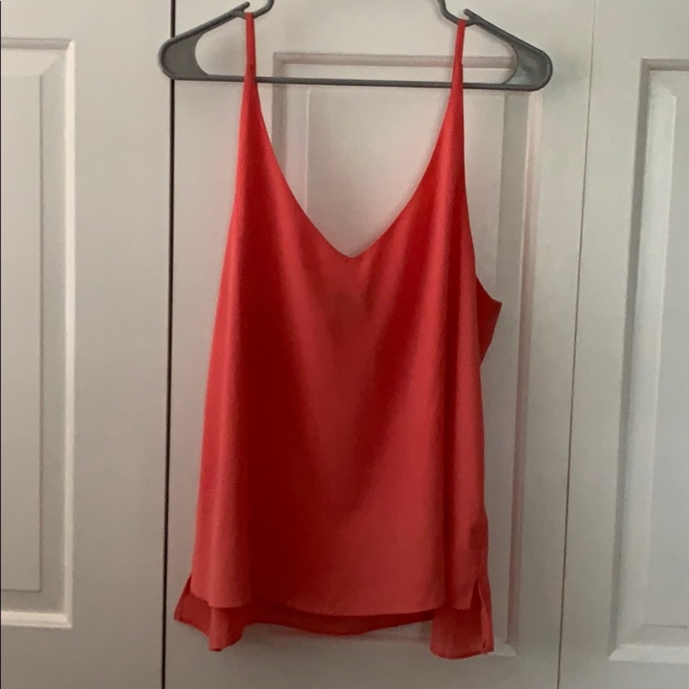 Pink tank top
